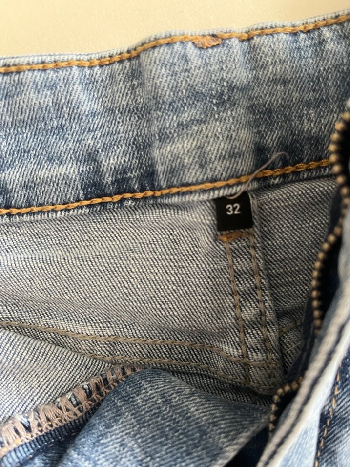 Kadın Mavi Gri Bol Kesim Denim Mini Şort - Görsel 3