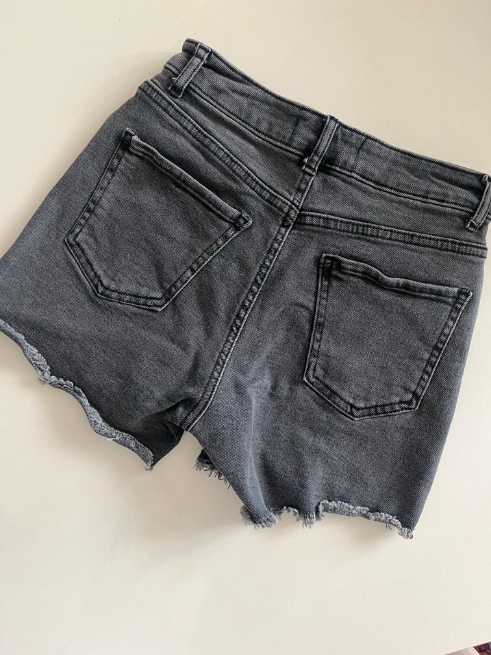Gri Mini Denim Şort - Görsel 2