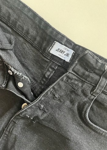Düğmeli Siyah Kadın Denim Mini Şort - Görsel 2