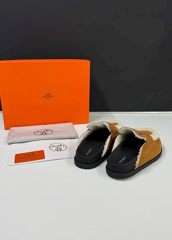 Kahverengi Süet Kürklü Kadın Terlik - Görsel 4