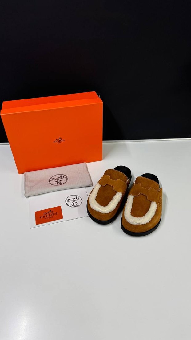 Kahverengi Süet Kürklü Kadın Terlik - Görsel 3