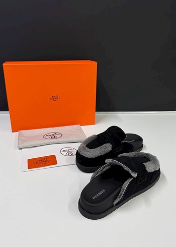 Siyah Kadın Ev Terliği, Kürklü Detaylı - Görsel 2