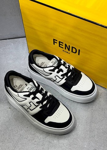 Beyaz Siyah Platform Topuklu Spor Ayakkabı - Görsel 3