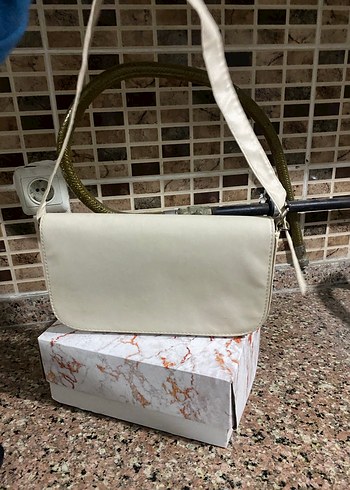 Krem Kadın Omuz Çantası - Görsel 2