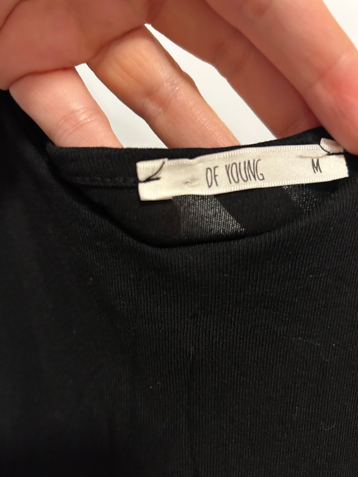 Siyah V Yaka Kolsuz Kısa Tulum - Görsel 3