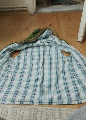 Kız Çocuk Kapüşonlu Yeşil Şişme Yelek - Görsel 2