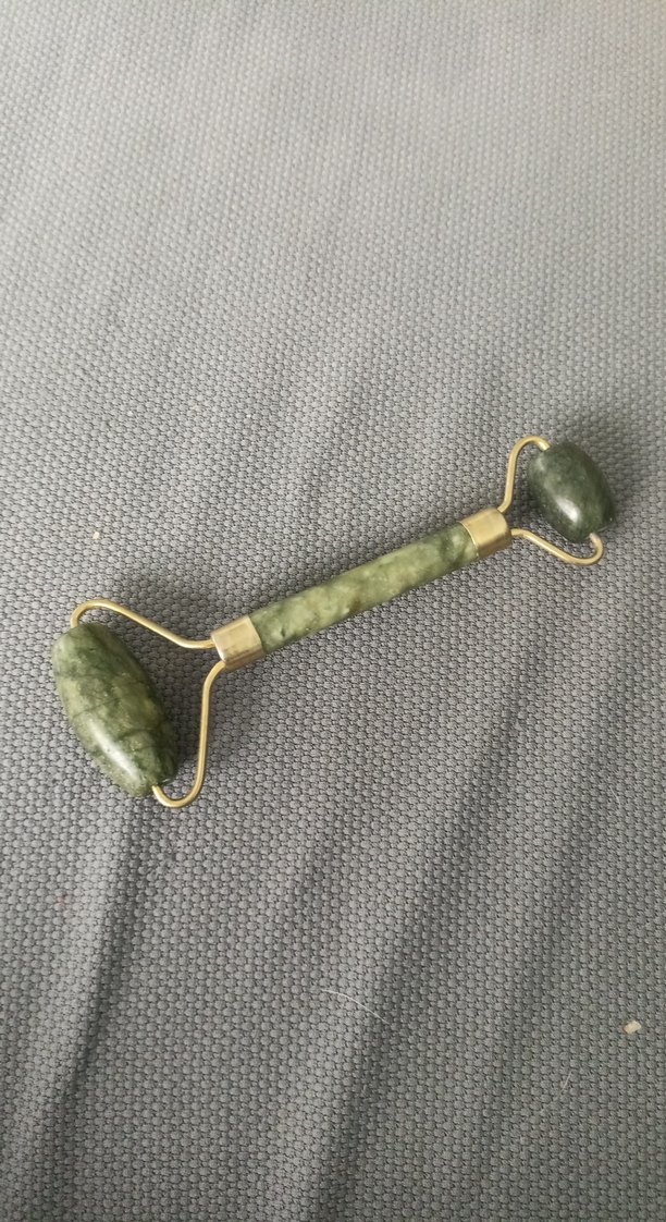 Yeşim Taşı Yüz Masaj Aleti - Görsel 2