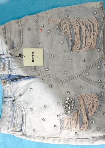 Pul Detaylı Kot Mini Etek - Görsel 2