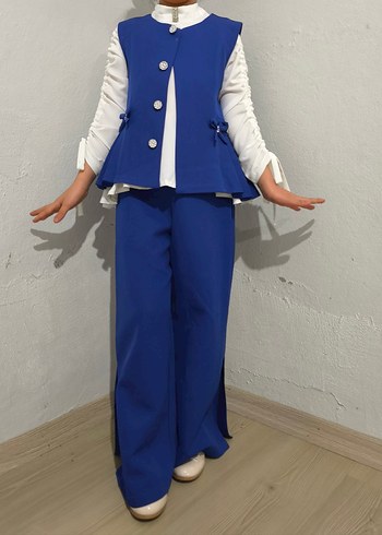 Parlak Mavi Düğmeli Çocuk Takımı - Görsel 2