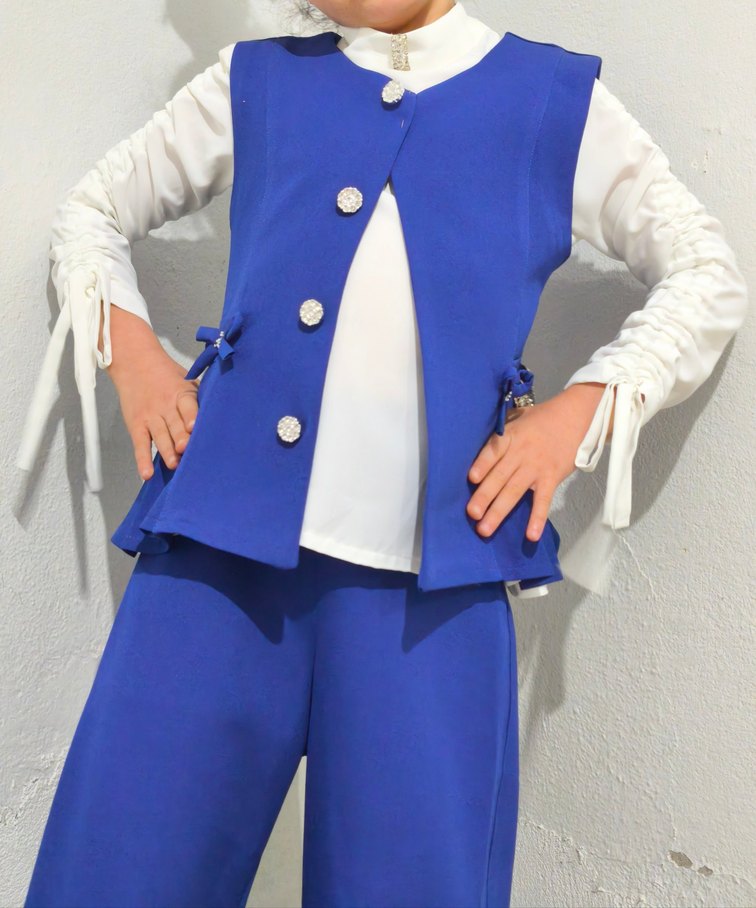 Parlak Mavi Düğmeli Çocuk Takımı - Görsel 3