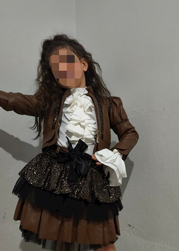 Kız Çocuk Kahverengi Deri Detaylı Ceket ve Etek - Görsel 5