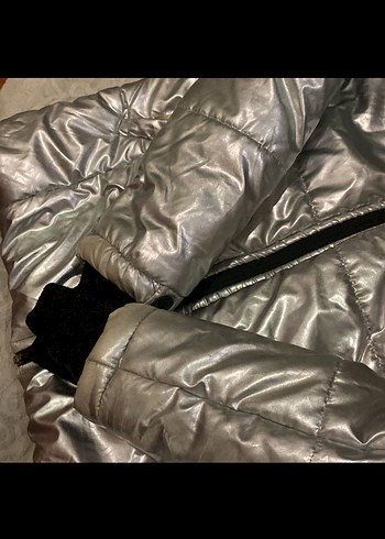 Gri Parlak Metalik Kadın Kışlık Ceket - Görsel 4