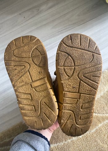 Kız Çocuk Altın Renk Kürklü Desenli Bot - Görsel 5