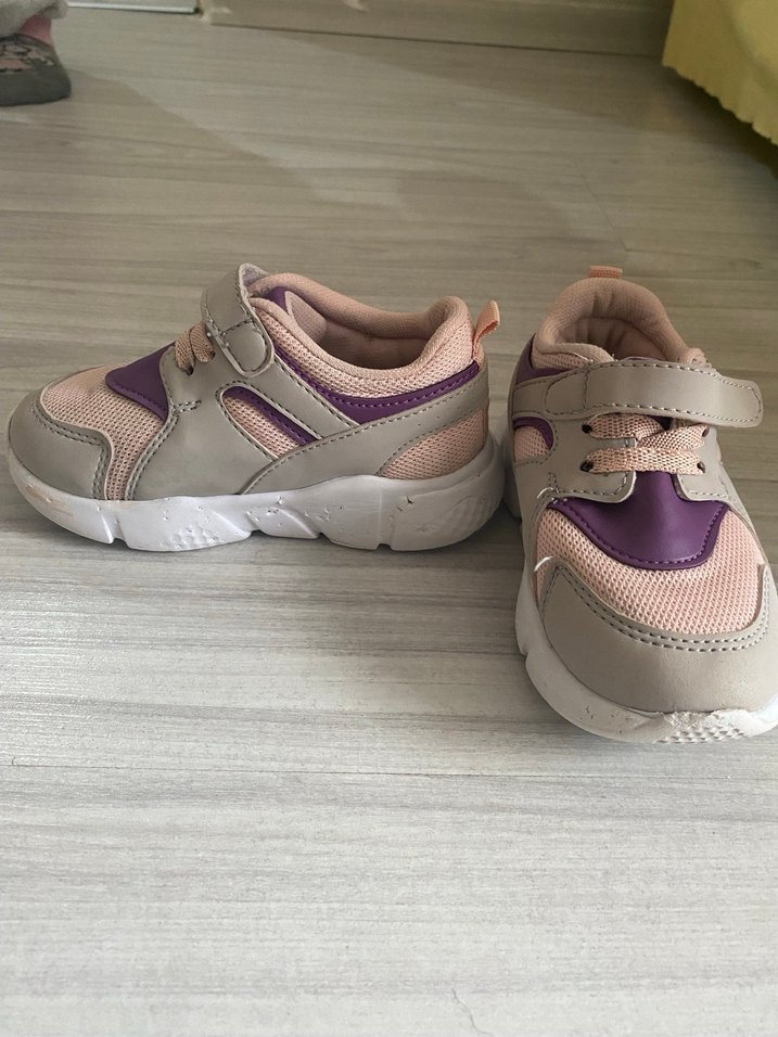Kız Çocuk Mor Desenli Cırt Cırtlı Spor Ayakkabı - Görsel 2
