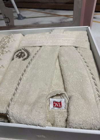 Taç aile bornoz seti - Görsel 3