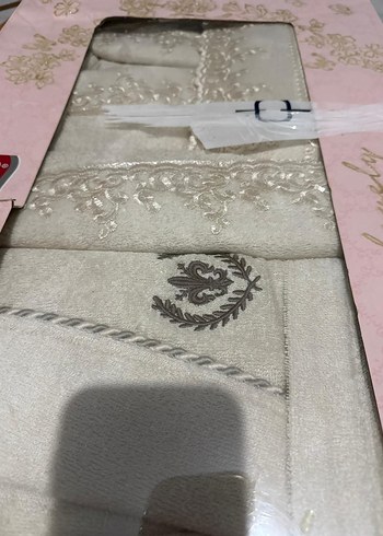 Taç aile bornoz seti - Görsel 6