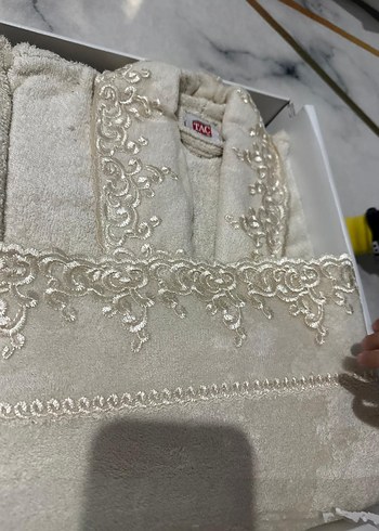 Taç aile bornoz seti - Görsel 2