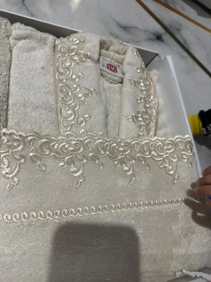 Taç aile bornoz seti - Görsel 2