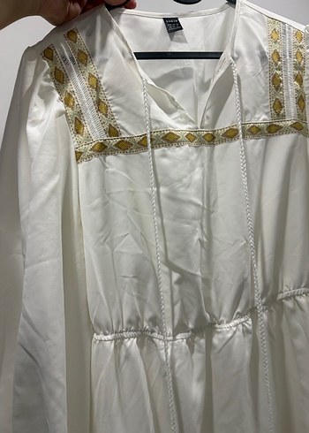 Beyaz Elbise astarlıdır - Görsel 3