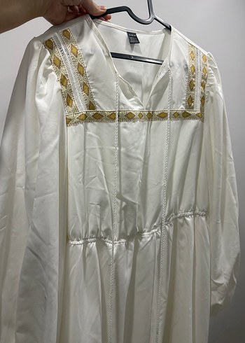 Beyaz Elbise astarlıdır - Görsel 4