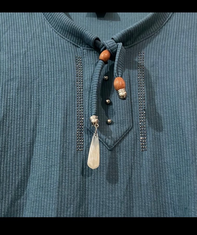 Uzun Kollu Mavi Nakışlı Kadın Bluz - Görsel 4