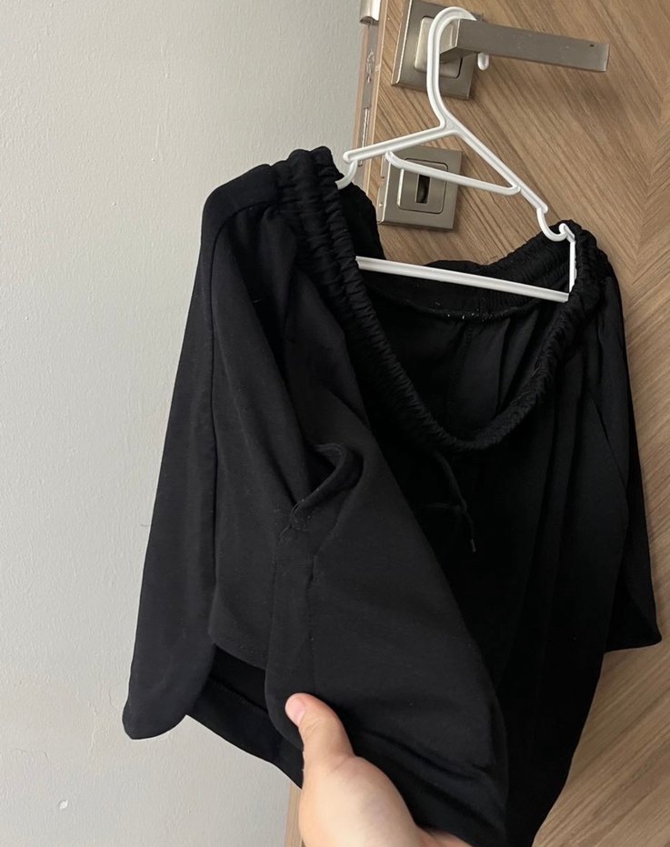 Salaş Siyah Mini Şort - Görsel 2