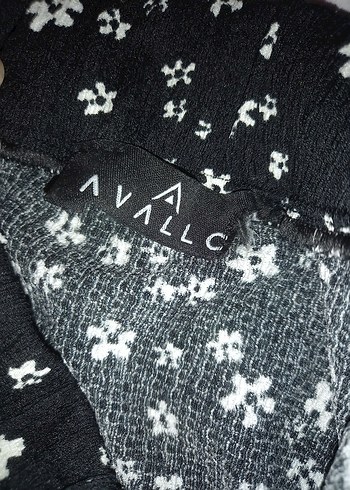 Siyah Çiçekli Mini Etek - Görsel 2