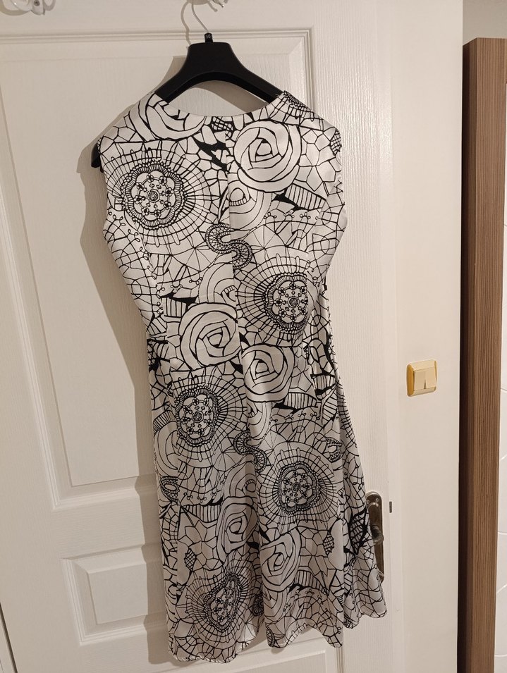 Siyah Desenli Uzun Kadın Takım Elbise - Görsel 5