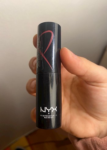 NYX Bordo Ruj - Görsel 2