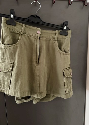 Haki yeşili keten Kemerli Mini Şort - Görsel 3