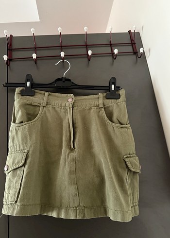 Haki yeşili keten Kemerli Mini Şort - Görsel 2