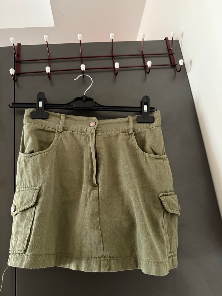 Haki yeşili keten Kemerli Mini Şort - Görsel 2