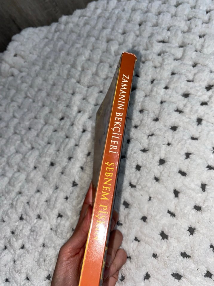 Zamanın Bekçileri - Şebnem Fışkın - Görsel 3