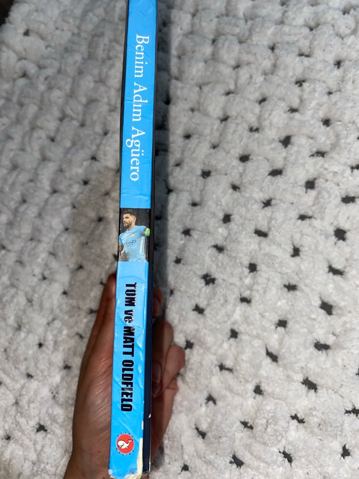 Benim Adım Agüero - Tom ve Matt Oldfield - Görsel 3