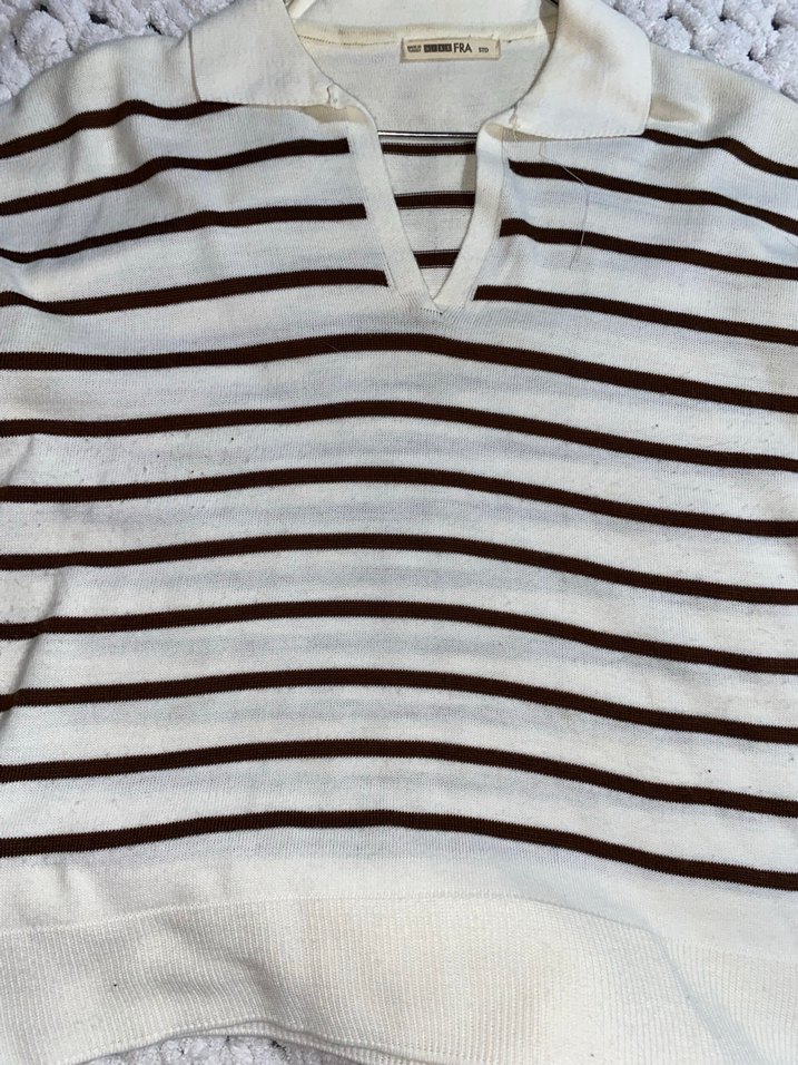 Çizgili V Yaka Triko Bej Renkli Kazak - Görsel 3