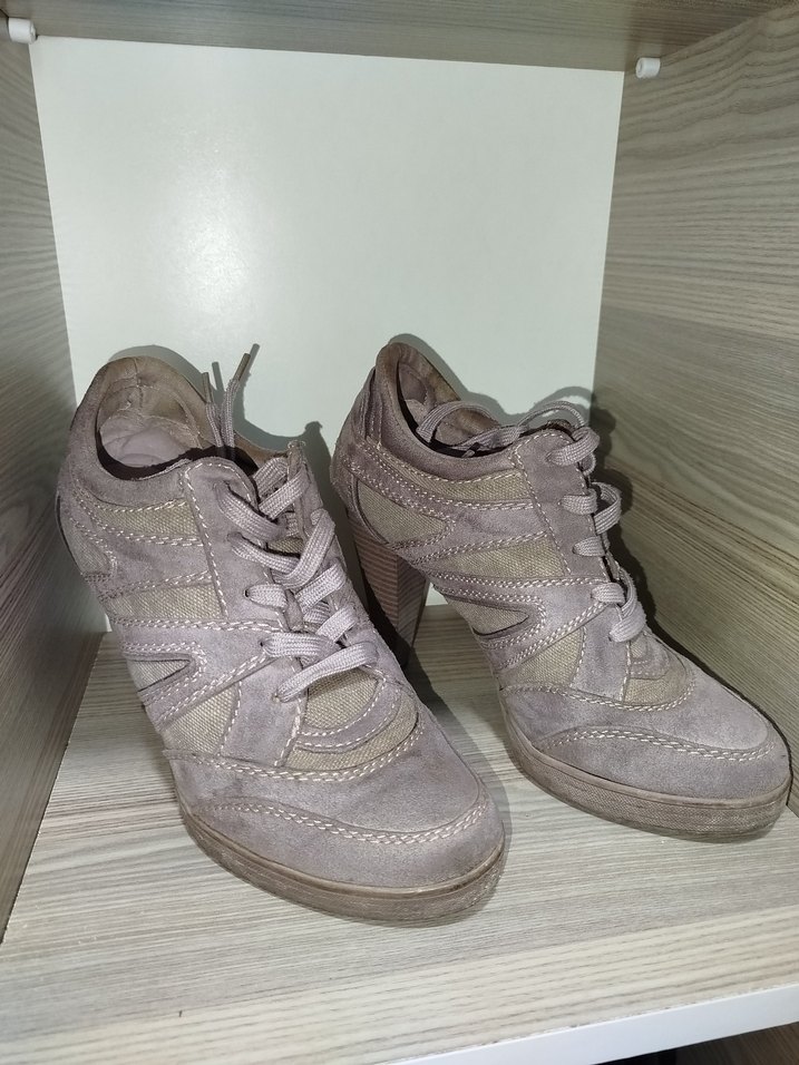 Lila spor görünümlü topuklu - Görsel 3