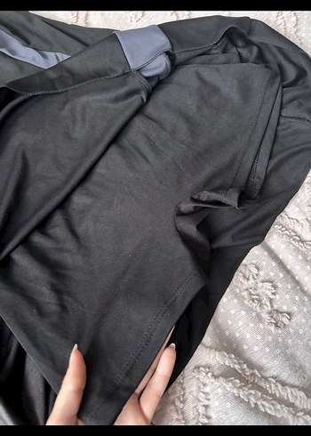 Siyah Gri Drapeli Spor Kadın Mayo - Görsel 2