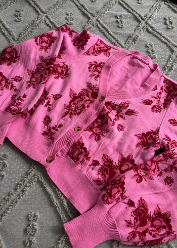 Pembe Çiçek Desenli Örgü Hırka ikili takım - Görsel 2