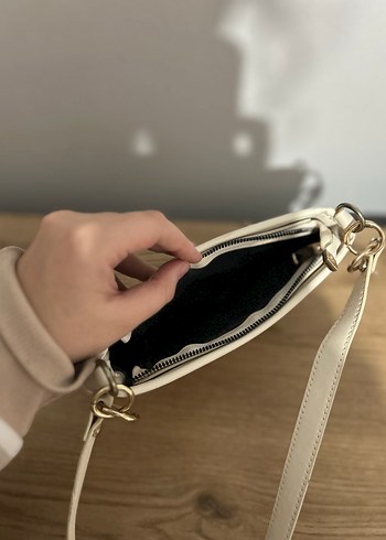 Beyaz Deri Fermuarlı Kadın Çanta - Görsel 2