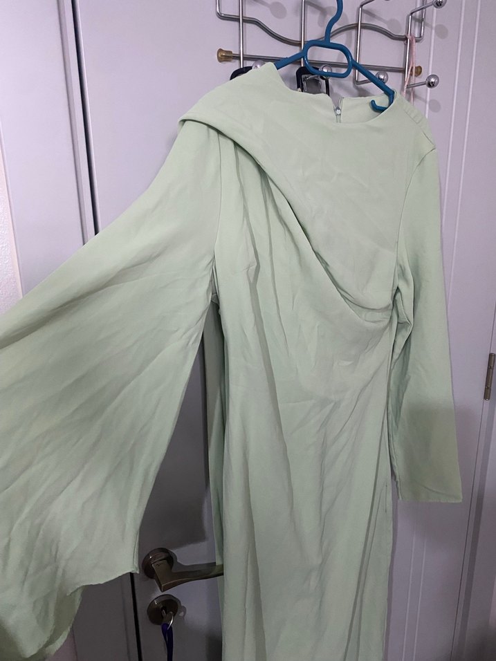 Uzun Kollu Drapeli Yeşil Kadın Elbise - Görsel 3