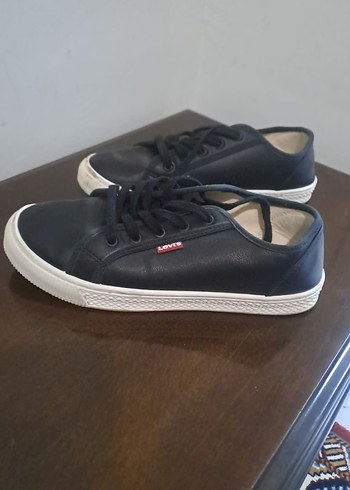 Levis Siyah Bagcikli Stiletto Topuklu Spor Ayakkabi
