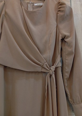 krem rengi belden bağlamalı uzun elbise - Görsel 2