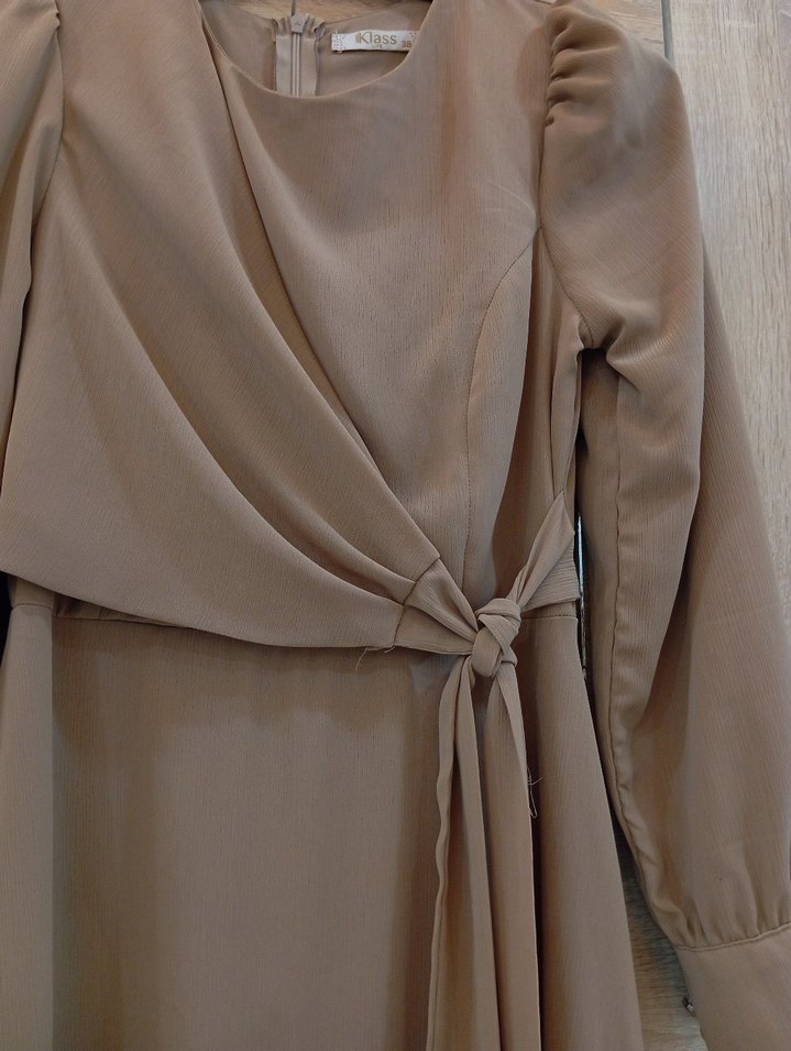 krem rengi belden bağlamalı uzun elbise - Görsel 2