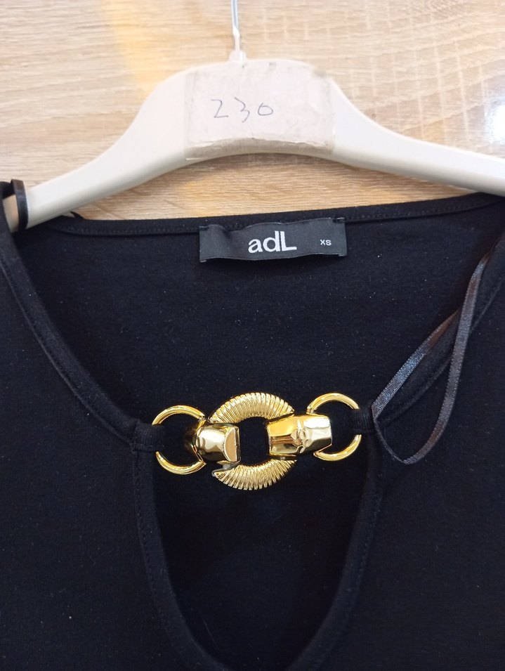 Zincir Detaylı Siyah Süet Mini Elbise - Görsel 3