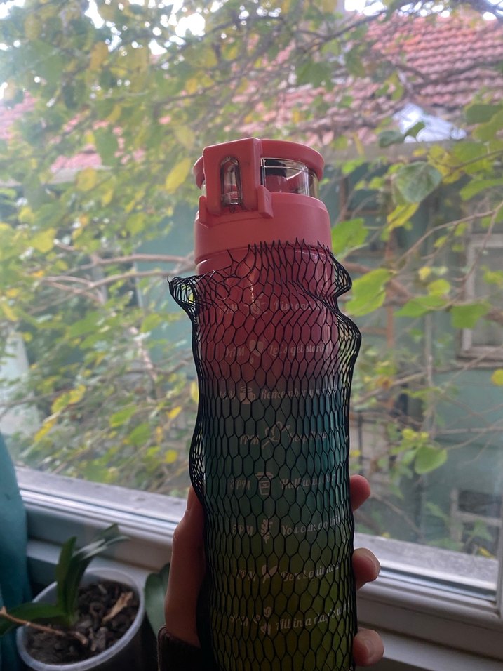 Çocuklar için Renkli Su Şişeleri - Görsel 3