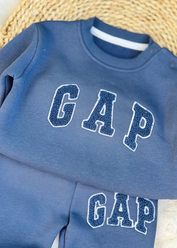 GAP Erkek Çocuk Lacivert Sweatshirt ve Eşofman Takımı - Görsel 2