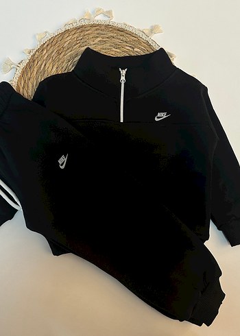 Nike Siyah Erkek Çocuk Sweatshirt ve Üst Takım - Görsel 2