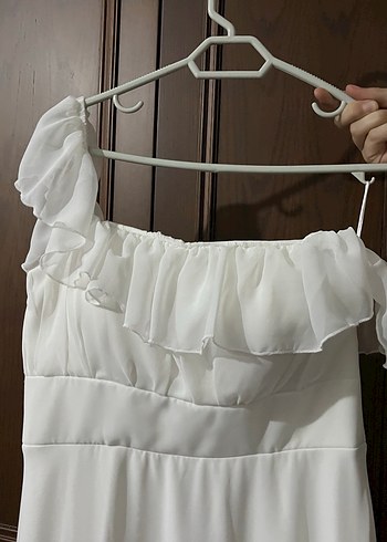 Beyaz Drapeli Uzun Straplez Elbise - Görsel 5