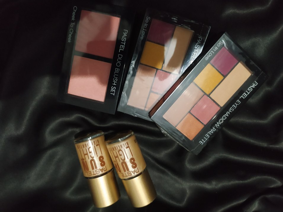 Pastel Göz Farı Paleti ve Duo Allık ve highligter seti - Görsel 2