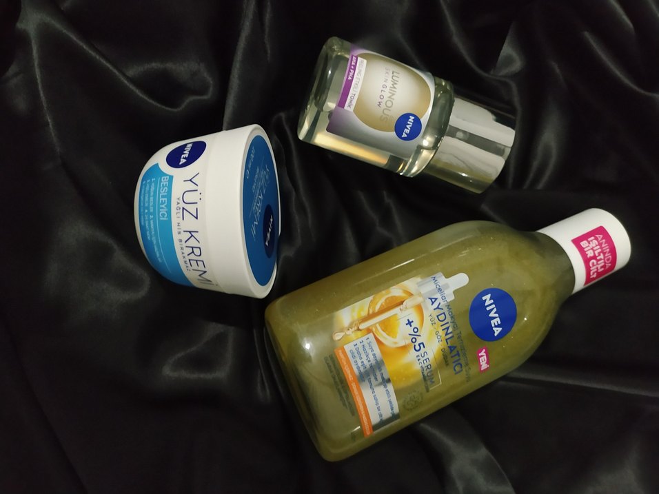 NIVEA Aydınlatıcı Cilt Bakım Seti - Görsel 3